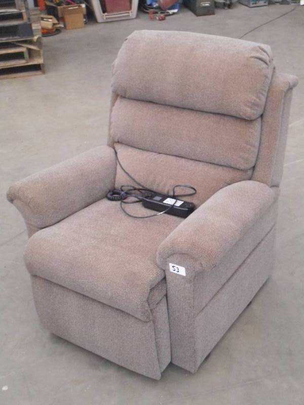 lot 53 image: Electric-Lift Reclinging Chair, Wor...