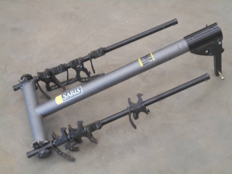 lot 66 image: Saris 3-Place Hitch-Mount Bike Rack...
