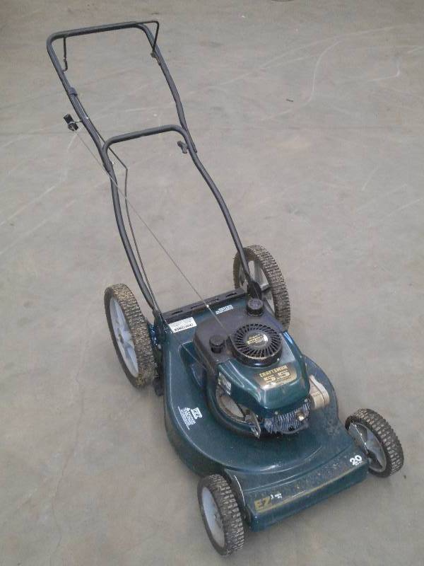 lot 69 image: Craftsman 5.5HP 21 Push Mower ...