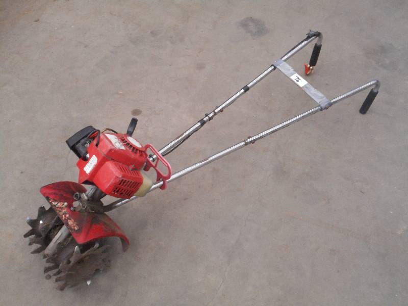 lot 76 image: Mantis Gas-Powered Garden Cultivato...