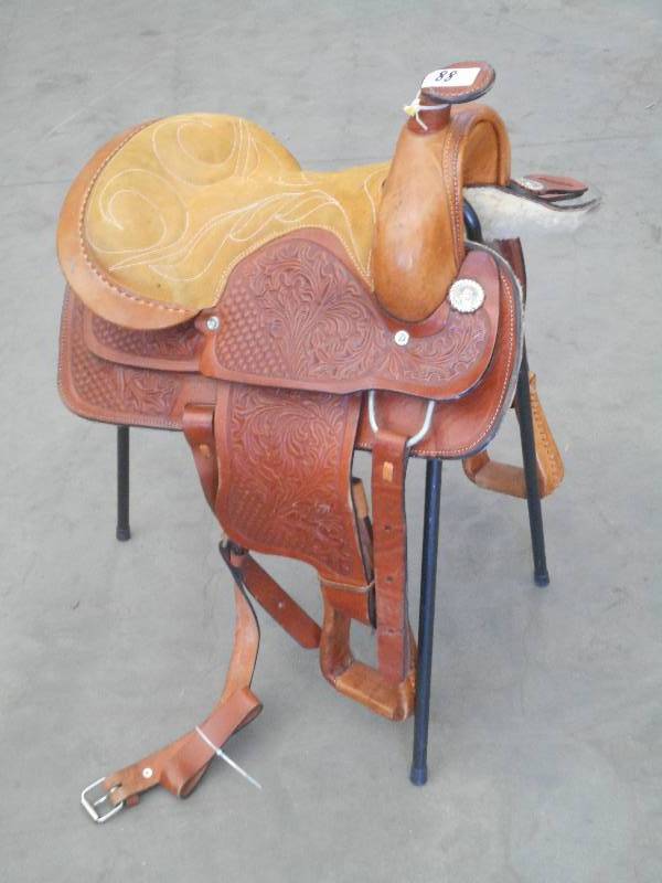 lot 88 image: 16 Working Popers Saddle For Ranch...