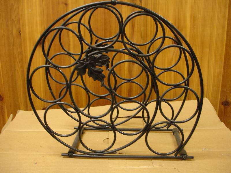 lot 9 image: Wine Rack