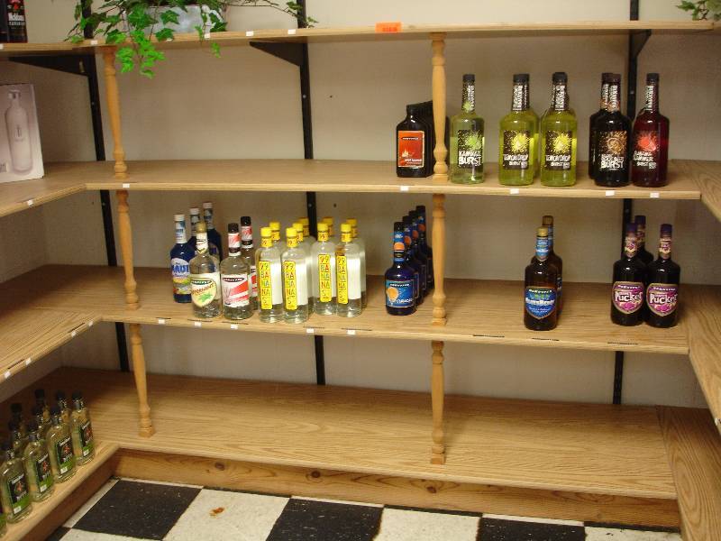lot 15 image: Shelving