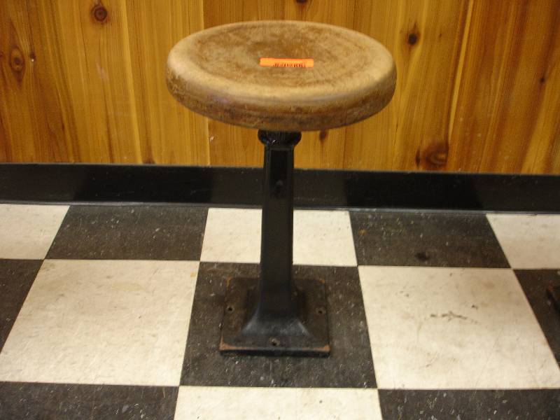 lot 36 image: Stool