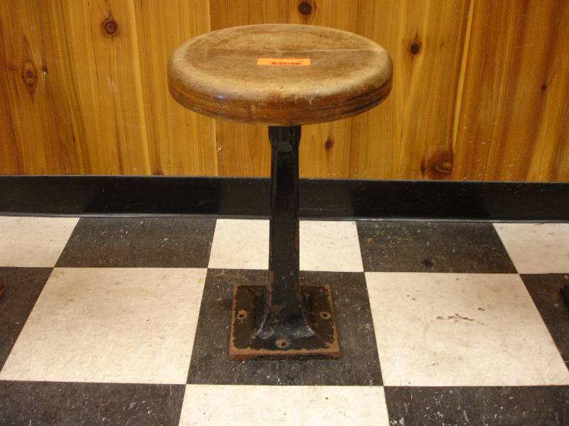 lot 39 image: Stool