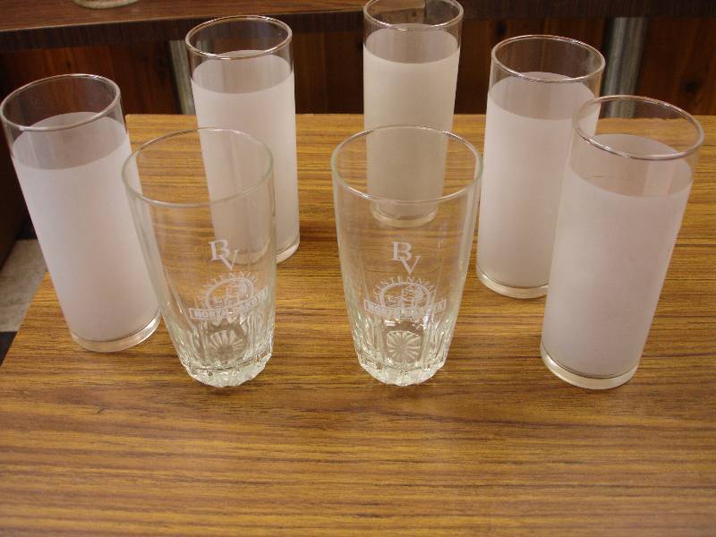 lot 60 image: Drink Glasses
