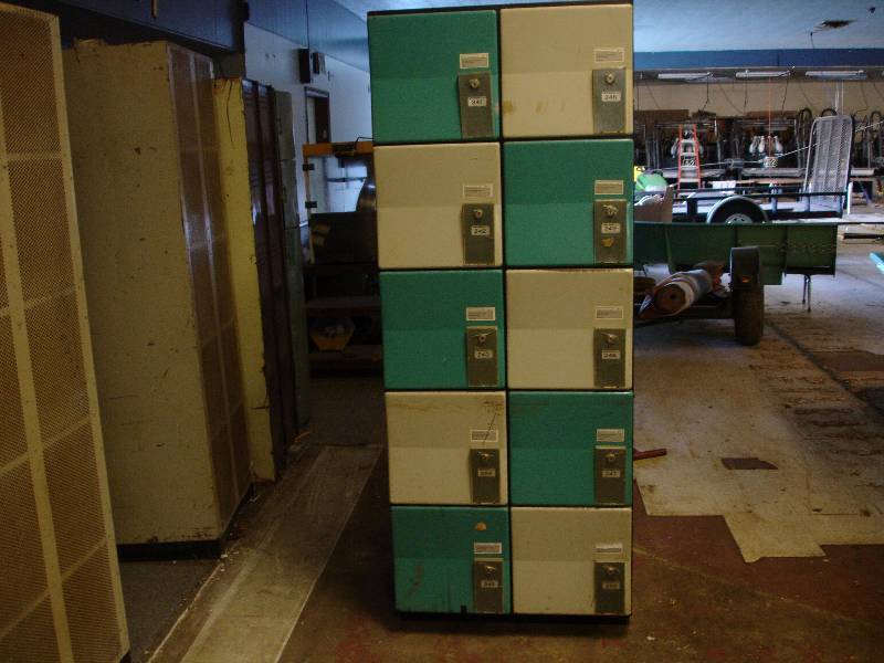 lot 110 image: Lockers