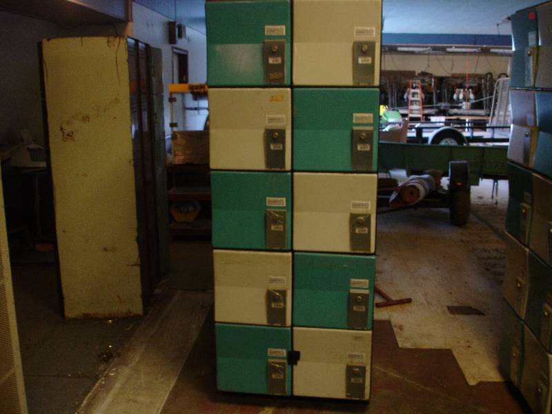 lot 111 image: Lockers