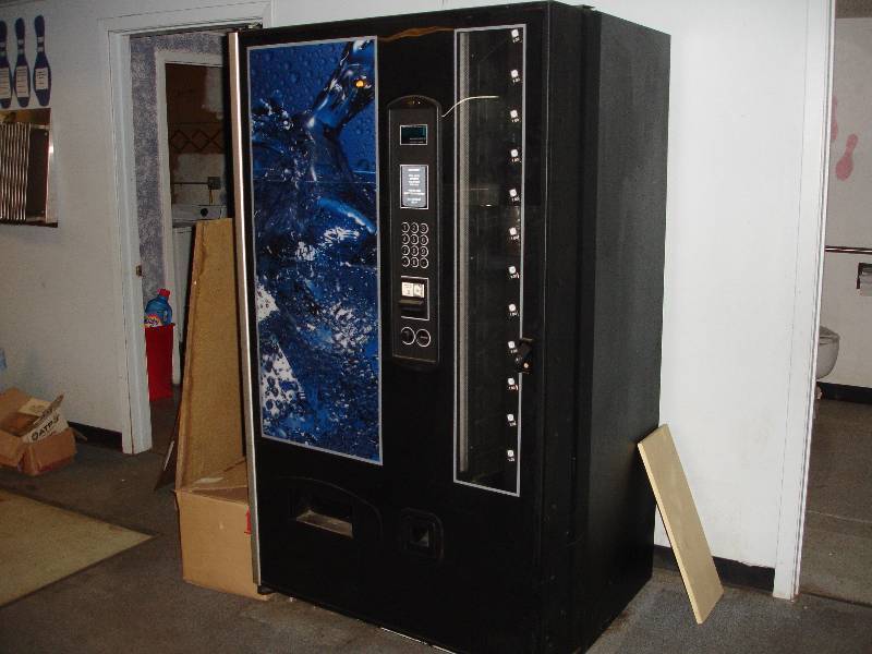 lot 119 image: Soda Pop Machine