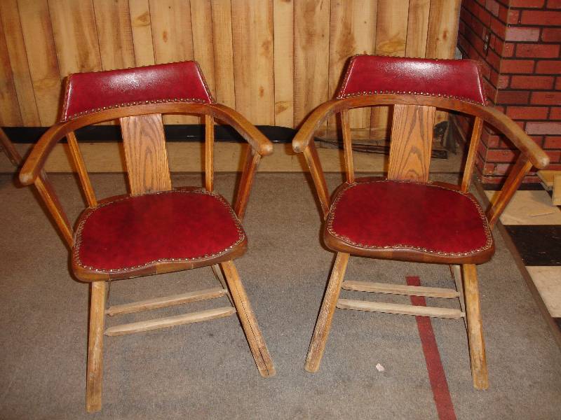 lot 122 image: Chairs