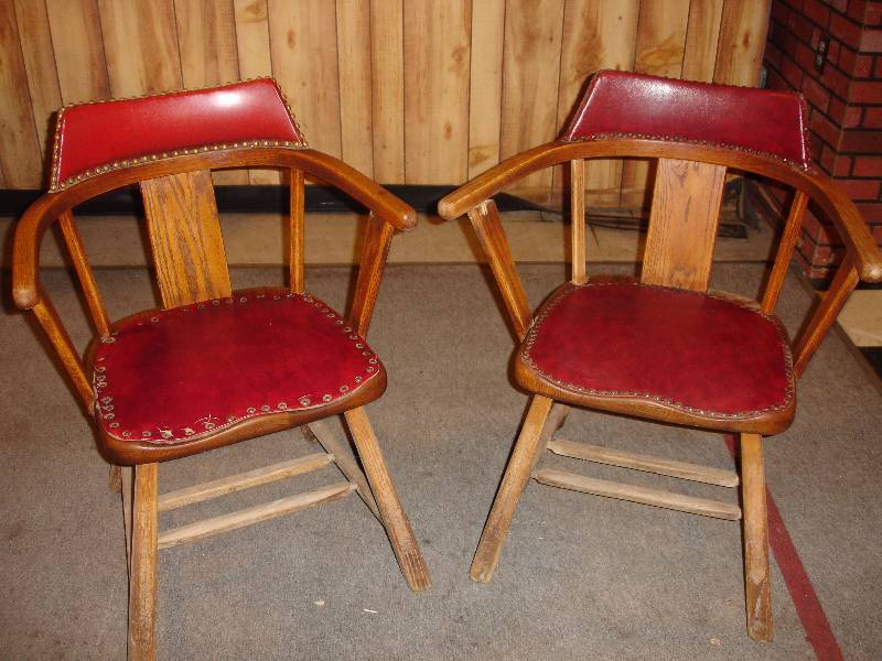 lot 130 image: Chairs