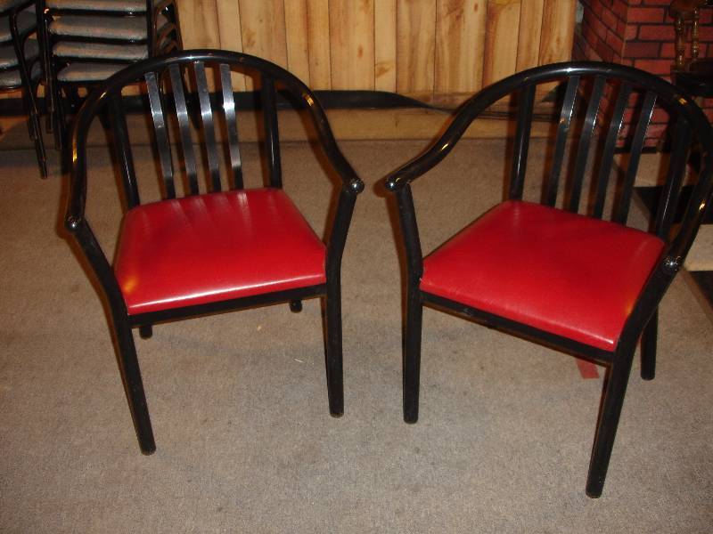 lot 134 image: Chairs