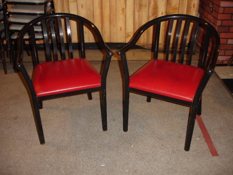lot 141 image: Chairs