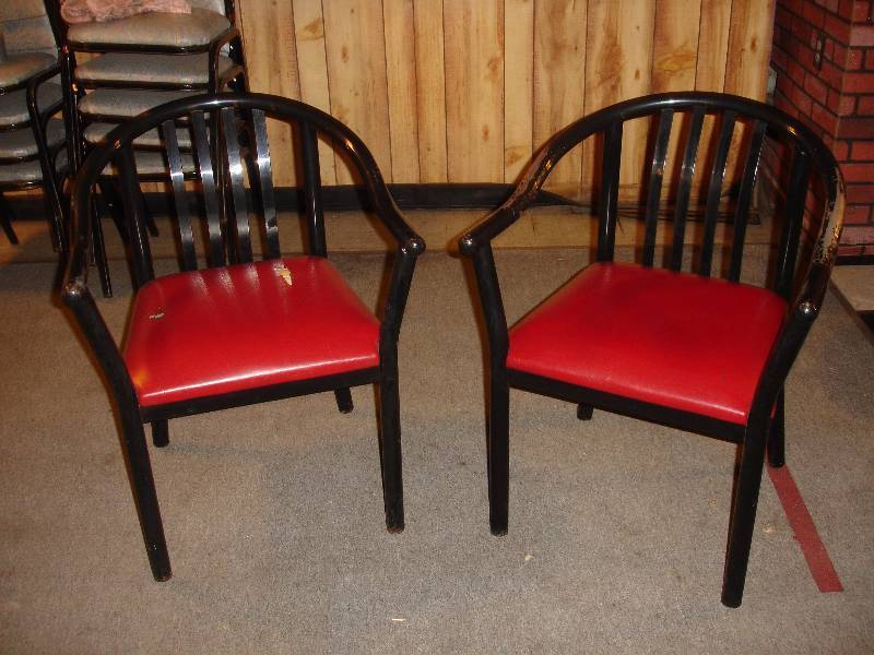 lot 143 image: Chairs