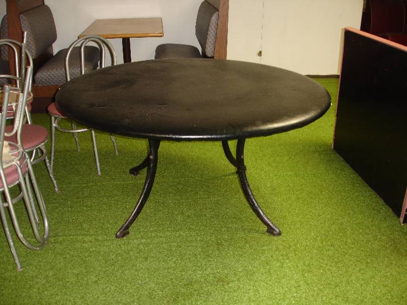 lot 156 image: Game Table
