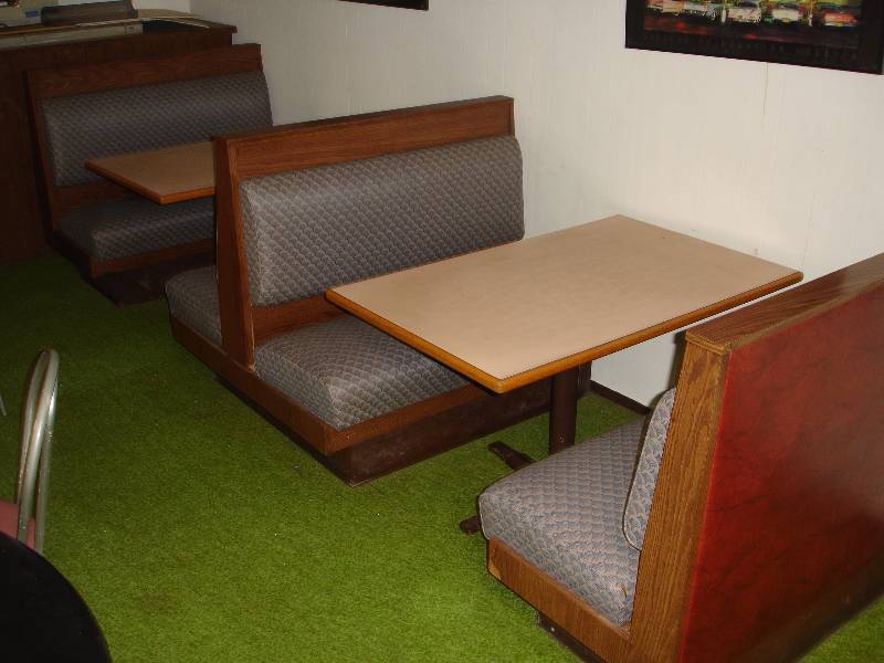lot 158 image: Booths