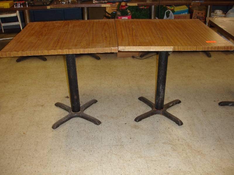 lot 177 image: Tables