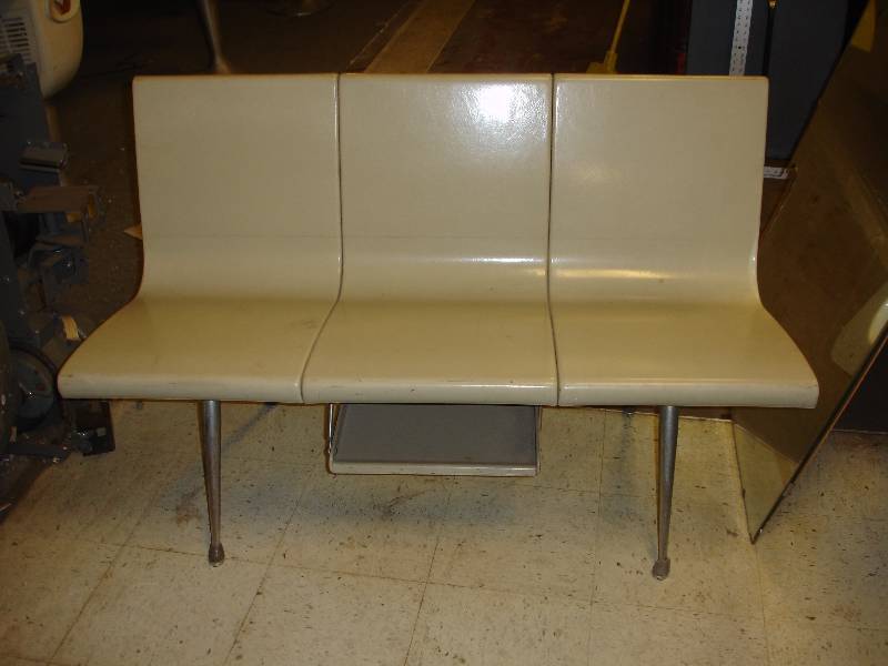 lot 195 image: Brunswick Seating