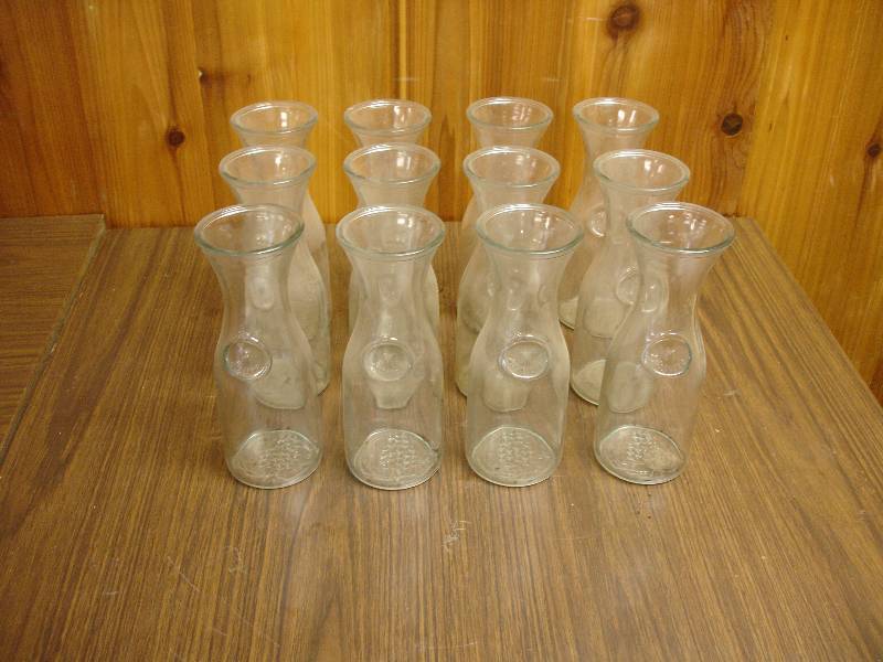 lot 196 image: 12 Liter Glass Decanter