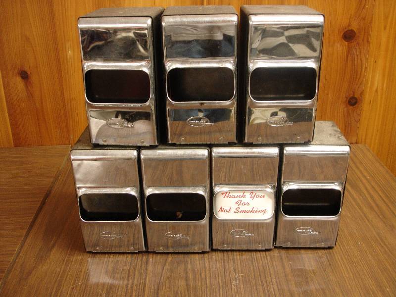 lot 199 image: 7 Napkin Dispensers