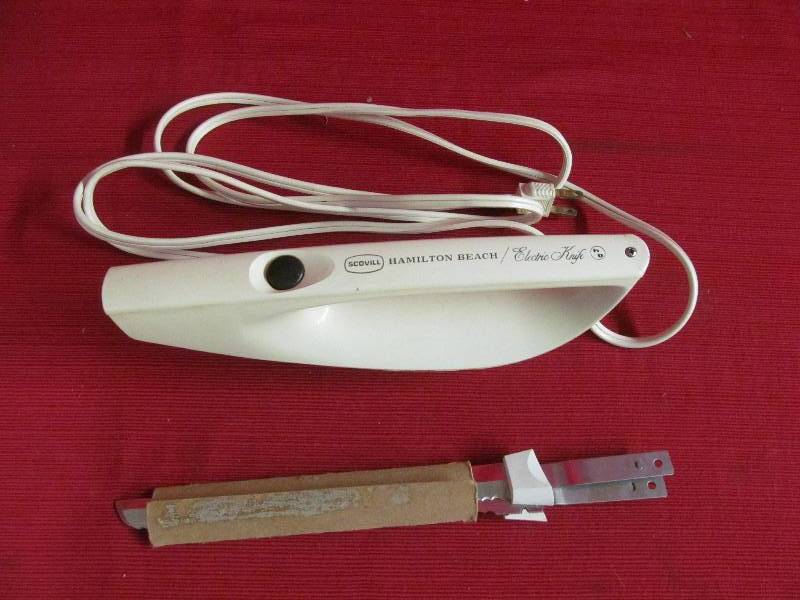 lot 7 image: Electric Knife