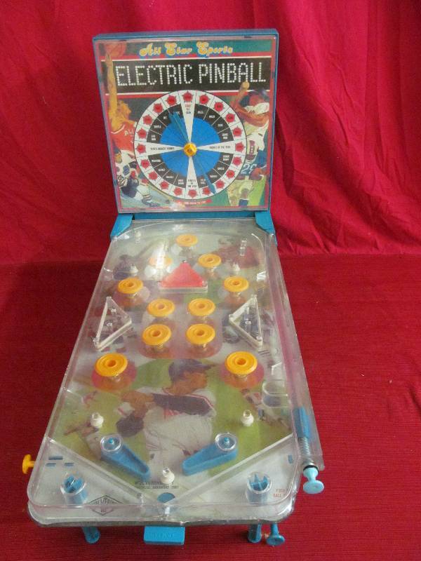 lot 8 image: Electric Pinball
