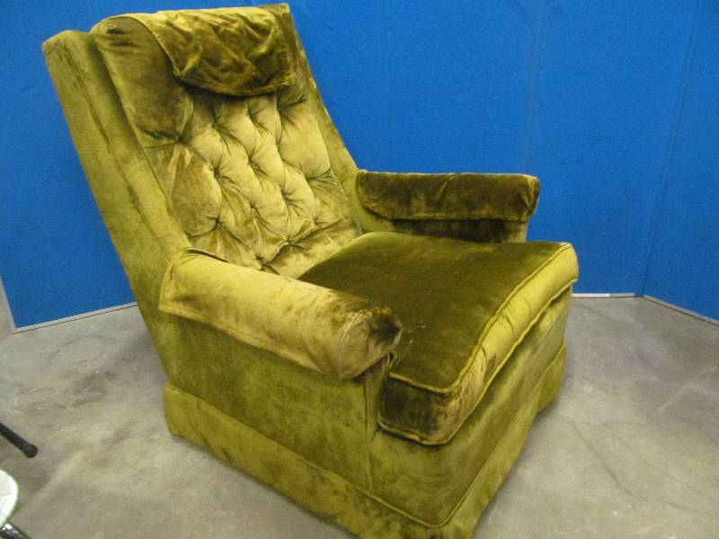 lot 59 image: Vintage Chair