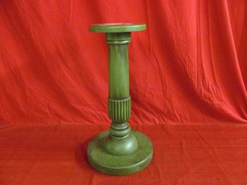 lot 80 image: Plant Stand