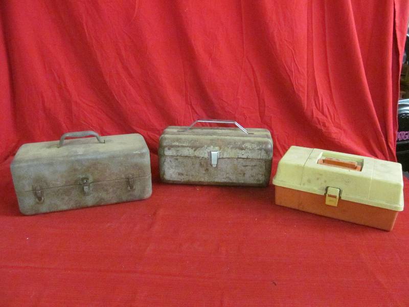 lot 84 image: Tackle Boxes