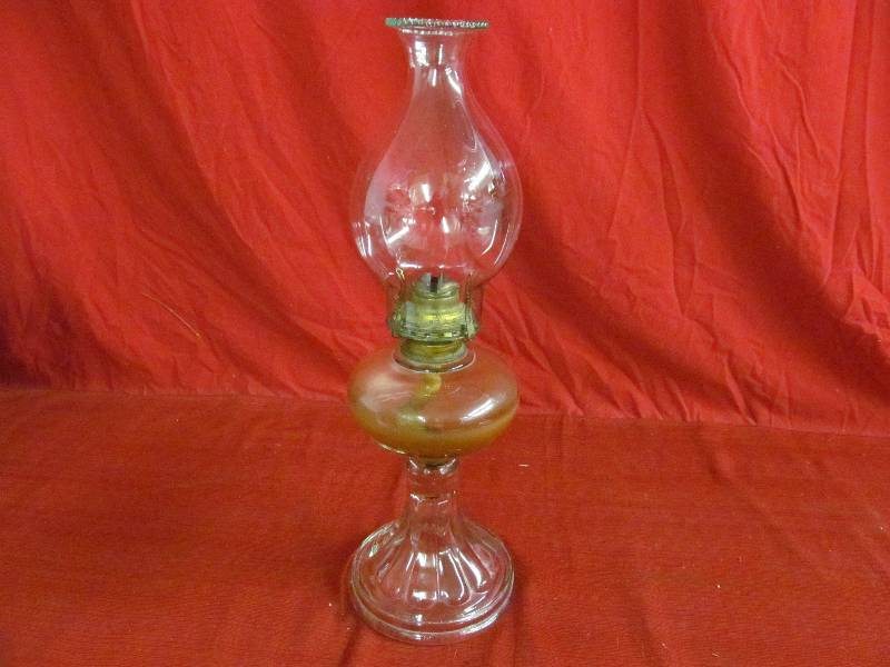 lot 90 image: Oil Lamp