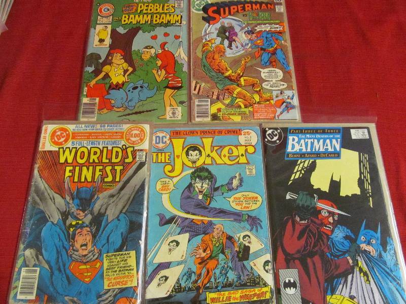 lot 100 image: Comics