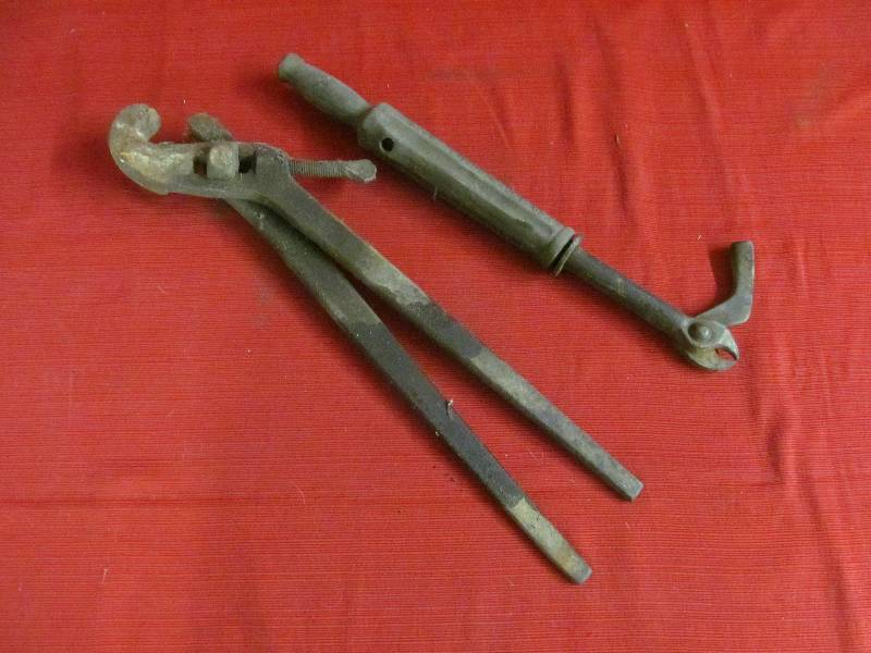 lot 141 image: Plier