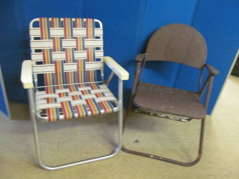 lot 142 image: Chairs