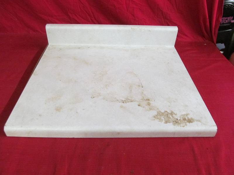 lot 151 image: Countertop