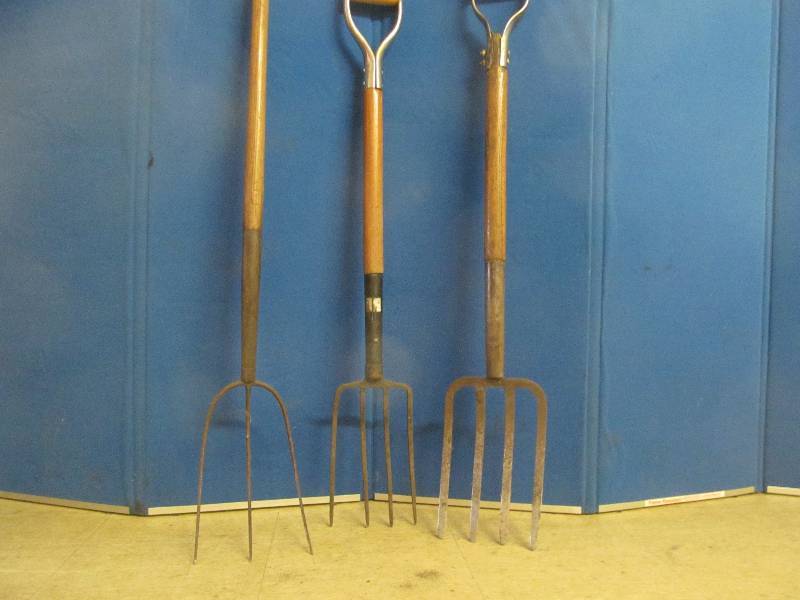 lot 155 image: Forks