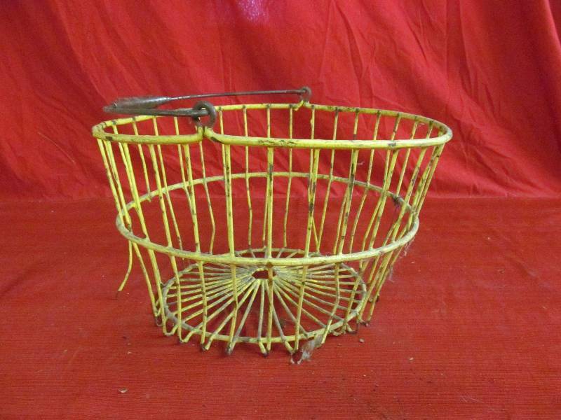 lot 166 image: Egg Basket