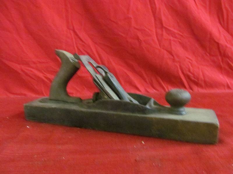 lot 207 image: Wood Plane