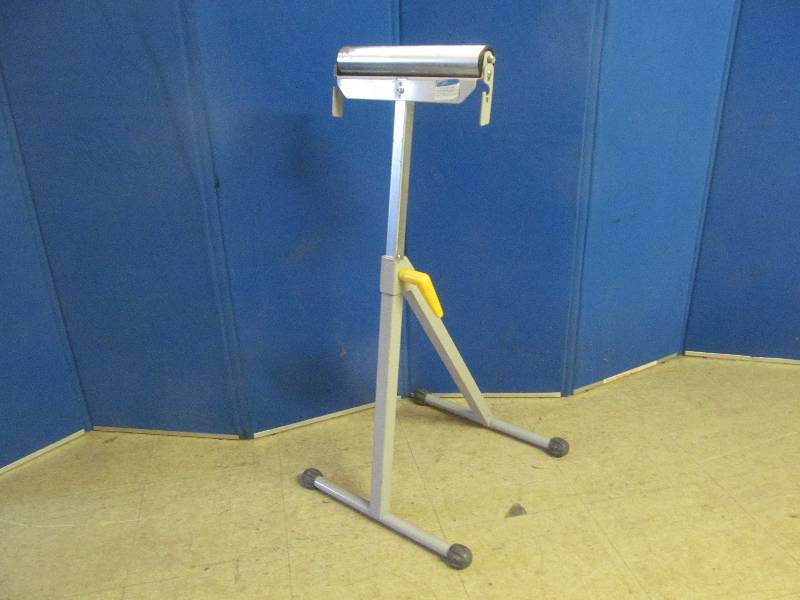 lot 220 image: Construction Tool