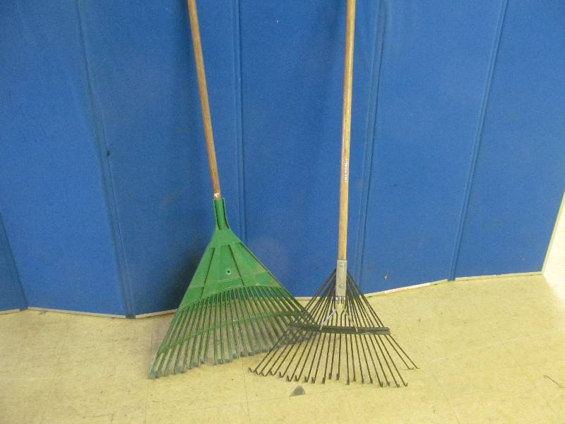 lot 249 image: Rakes