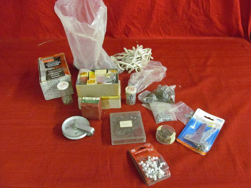 lot 255 image: NailsScrews
