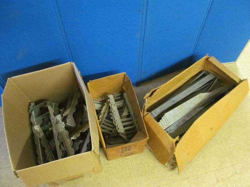 lot 267 image: Joist Supports
