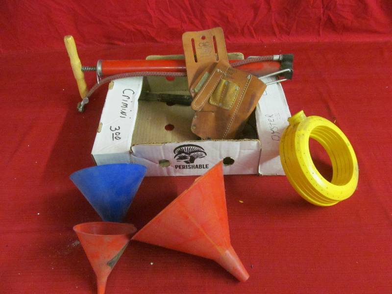 lot 270 image: Tire Pump