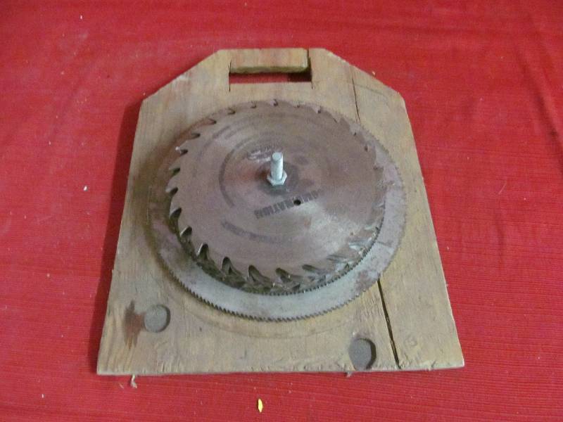 lot 271 image: Saw Blades