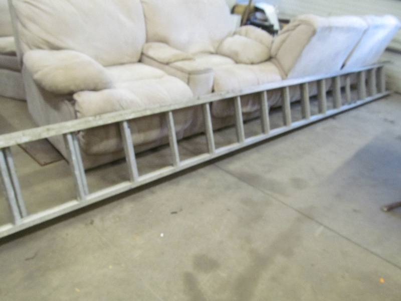 lot 278 image: Aluminum Ladder
