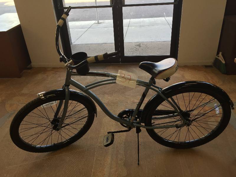 lot 37 image: 26 Huffy Mens Cranbrook Cruiser Bike