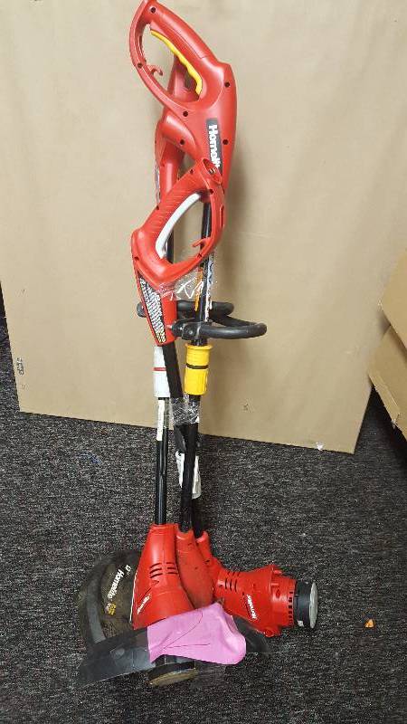 lot 2 image: Lot of 3 Electrical Homelite Trimmers in working Condition