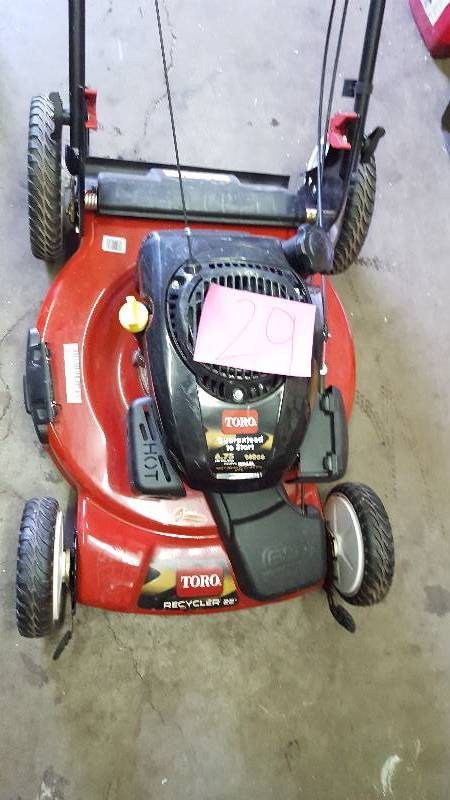 lot 29 image: Toro Lawn Mower. 22 In. High Wheel Variable Speed Self-propelled Gas Mower - 20371 testes works