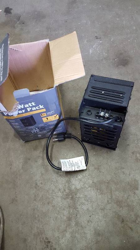 lot 35 image: Malibu 300 Watt Power Pack New
