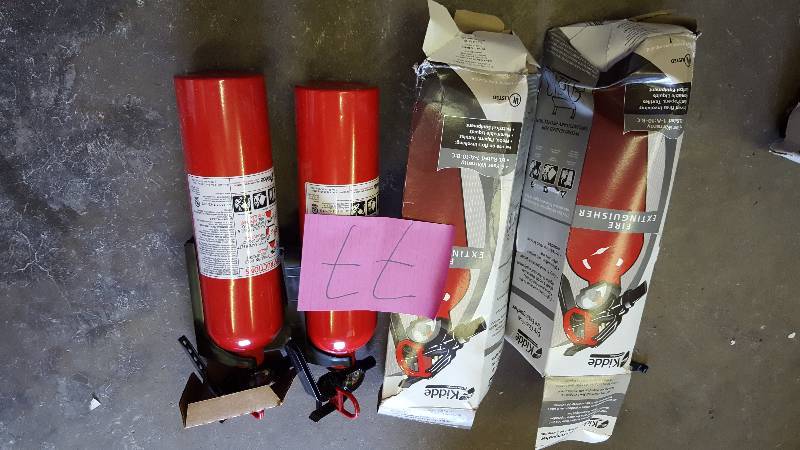 lot 77 image: Lot of 2 Fire Extinguishers
