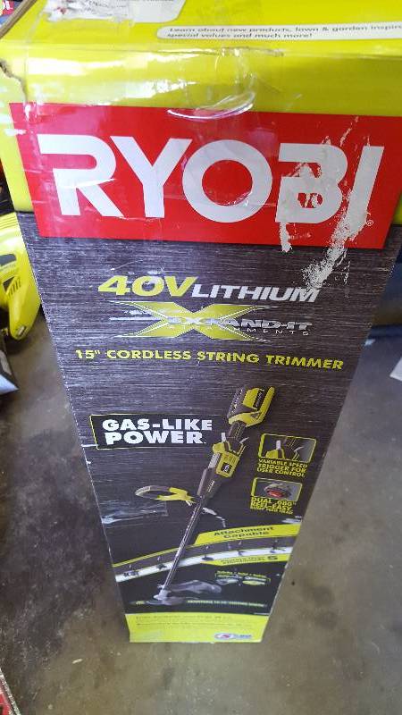 lot 82 image: Ryobi 40 v 15 Cordless String Trimmer
